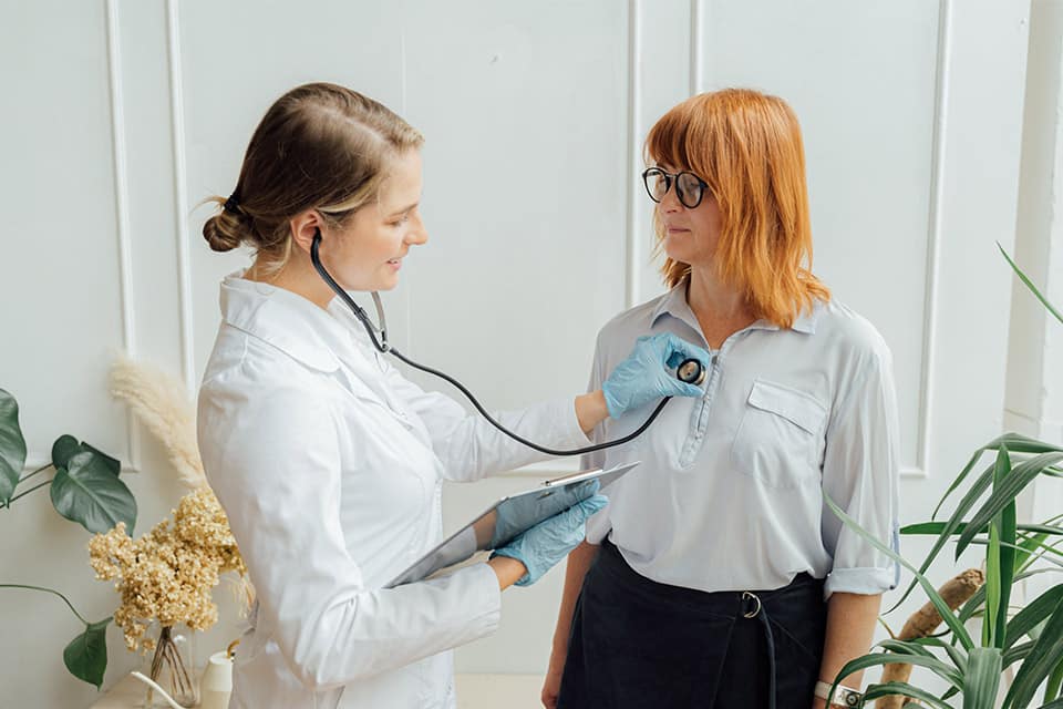 photo of a doctor assessing how healthy the patient