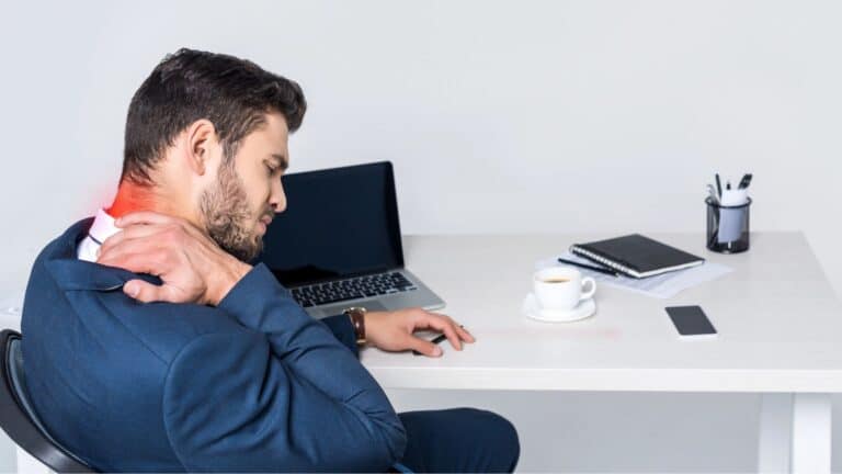 suffering pain neck while sitting