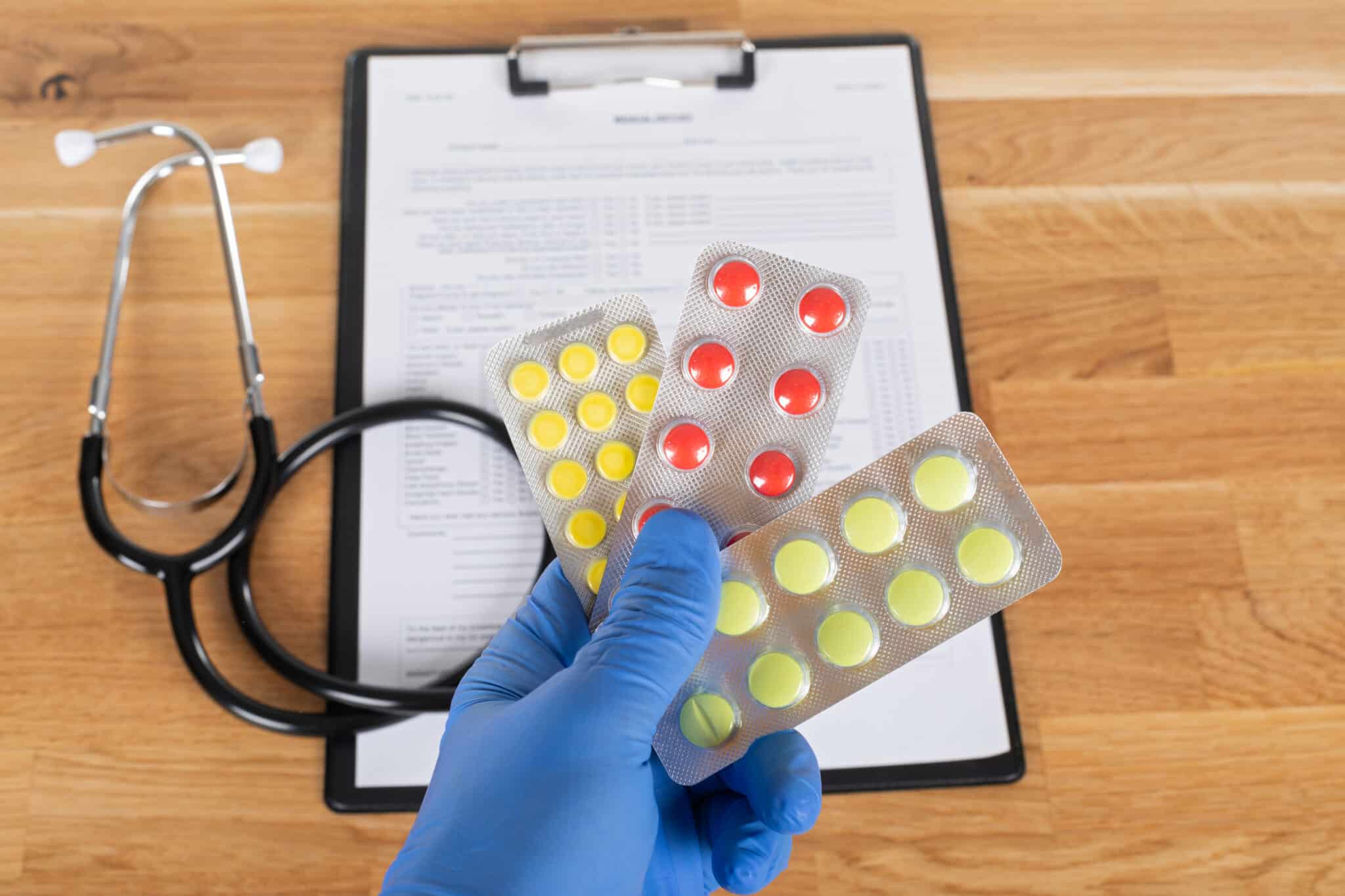 close picture medical drugs tools