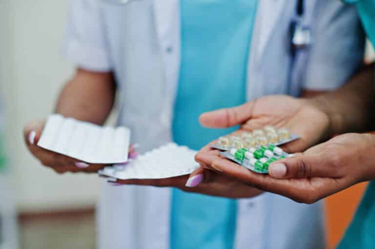 african american pharmacist working in drugstore 2025 02 10 13 49 35 utc