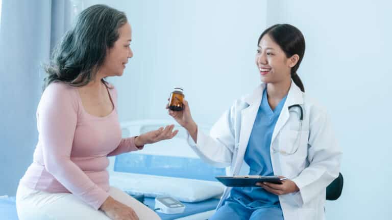 asian chinese female physiotherapist caregiver hel 2025 02 12 14 40 15 utc 1